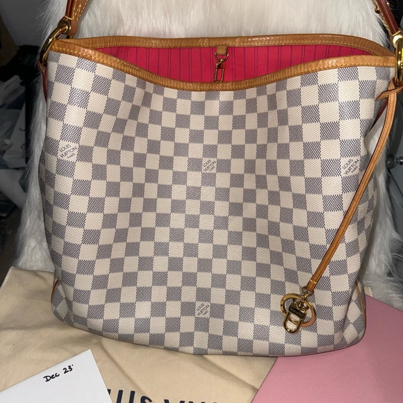 SOLD Louis Vuitton Delightful MM - Picture 2 of 16